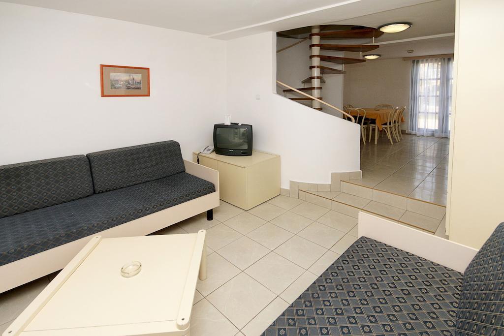 Apartments Savudrija Plava Laguna ウマグ エクステリア 写真